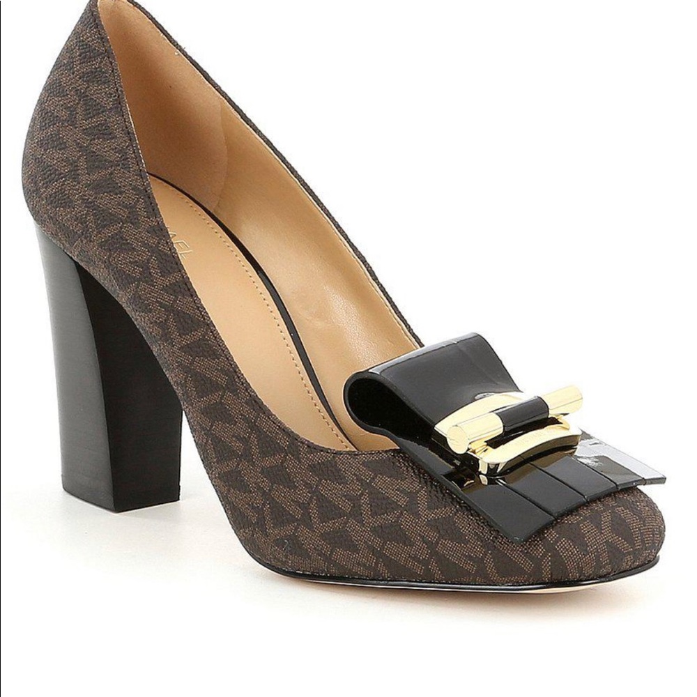 ❗️MOVING SALE❗️Michael Kors Signature Heels